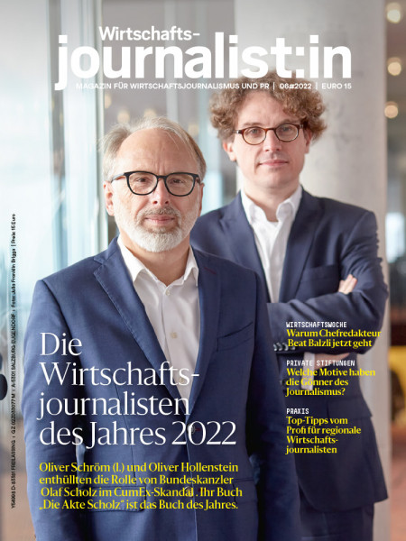 Wirtschaftsjournalist 2022#06: Die Wirtschaftsjournalisten des Jahres 2022 - Oliver Schröm und Oliver Hollenstein enthüllten die Rolle von Bundeskanzler Olaf Scholz im CumEx-Skandal . Ihr Buch „Die Akte Scholz“ ist das Buch des Jahres.